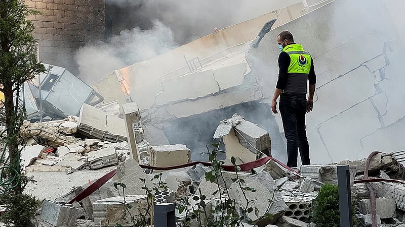Israeli air strike kills three in southern Lebanon, state news agency says