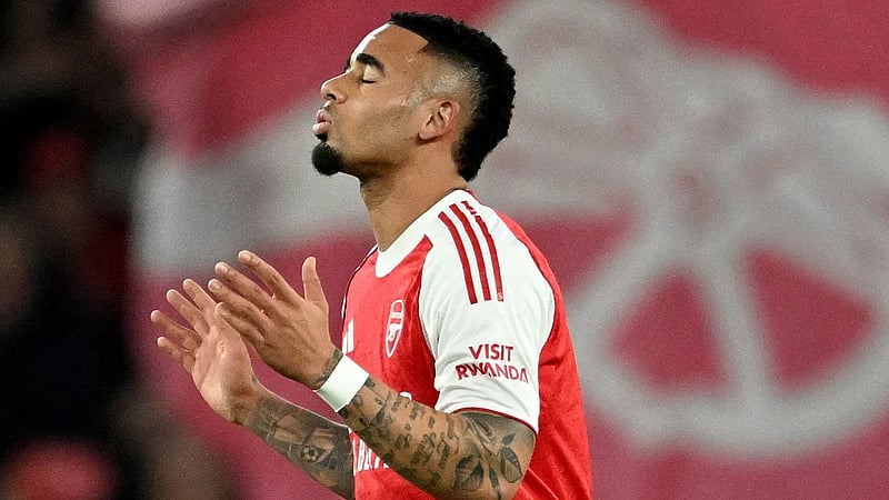 EPL round-up: Arsenal get lucky break to go five points clear, Salah returns for Liverpool