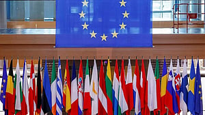 EU countries agree positions on new asylum, migrant returns policy