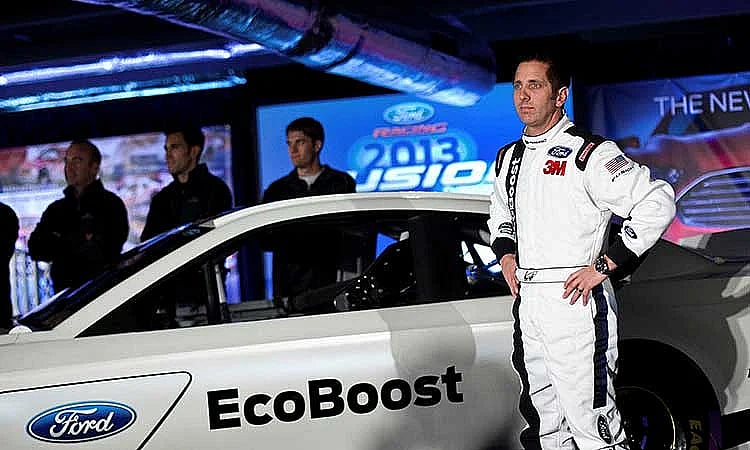 Seven dead in fatal plane crash including former NASCAR driver Greg Biffle