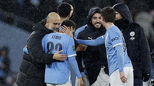 Man City look to extend winning streak against West Ham