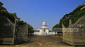 Supreme Court bars entry of ‘litigants, unexpected persons’ to safeguard security