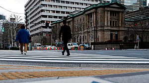 Japan business mood hits 4-year high, keeps BOJ rate-hike view alive