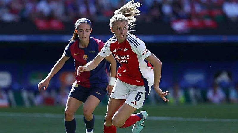 Williamson returns for Arsenal after four-month injury layoff