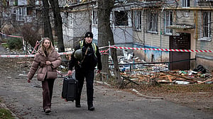 Ukrainian troops withdraw from eastern town of Siversk