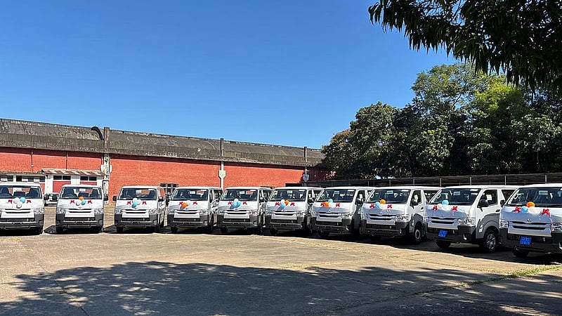 Toyota Bangladesh hands over 36 Hiace vans to Pragoti Industries