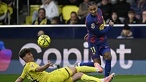 Yamal strikes as Barcelona punish 10-man Villarreal