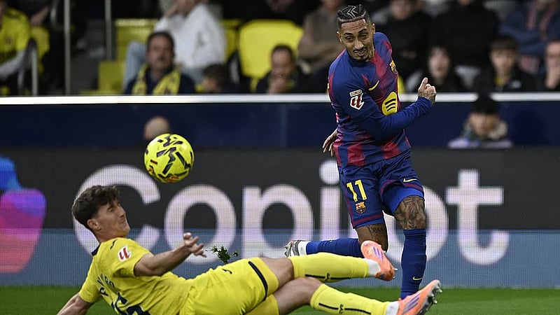 Yamal strikes as Barcelona punish 10-man Villarreal
