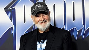 Police investigate deaths of filmmaker Rob Reiner and wife as apparent homicide