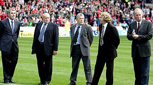 Forest great Robertson, 'Picasso of our game', dies at 72