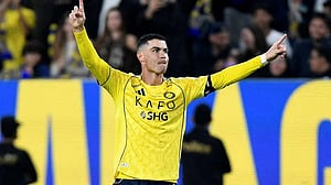 Ronaldo confident of reaching 1,000 goals, keen to keep playing