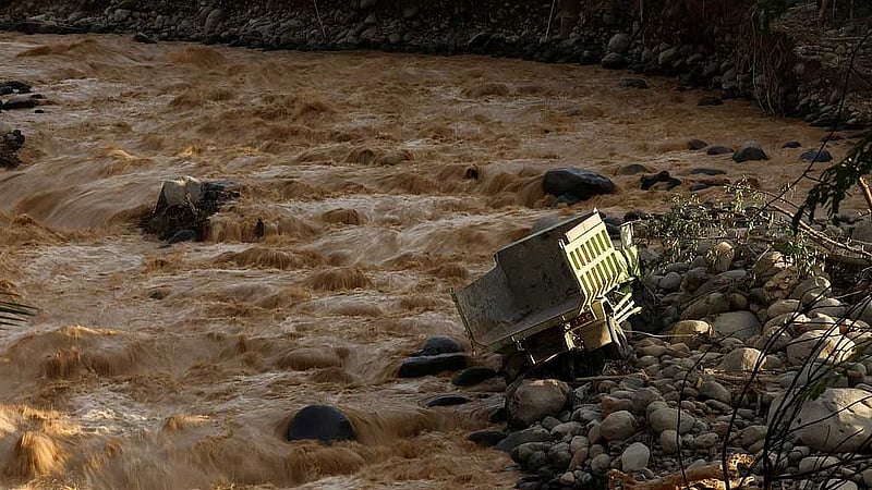 Deadly Sumatra flooding triggers memories of Indian Ocean tsunami