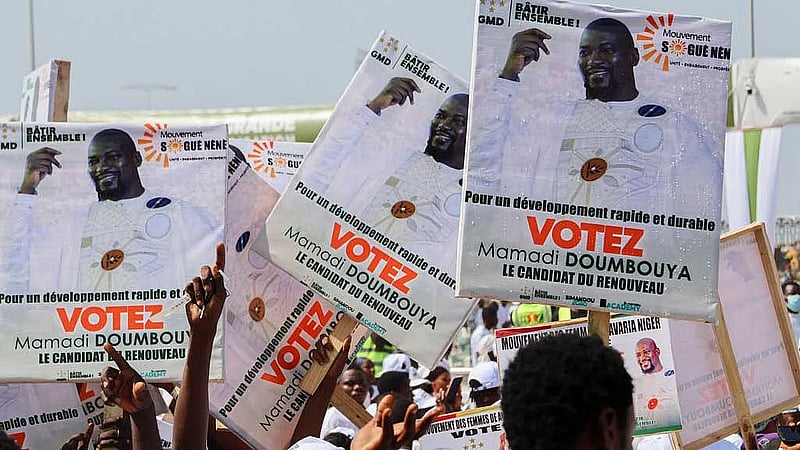 Guinea votes in presidential election expected to cement Doumbouya's rule