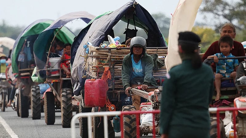 Thailand-Cambodia fighting rages on as Trump signals intent to intervene