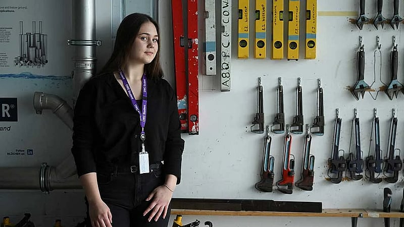 Fearing AI job losses, some young workers in Britain shift towards skilled trades