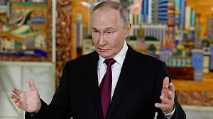 Russian army chief tells Putin Moscow's troops are advancing, Ukraine is on the defensive