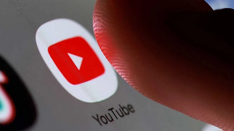 Britons watch YouTube for 51 minutes a day, regulator Ofcom says