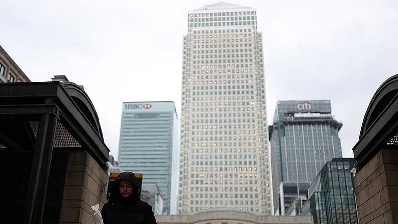 UK firms seek fewer staff but offer higher salaries, Adzuna says