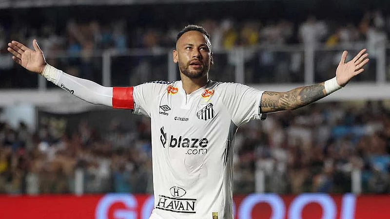 Neymar nets first goal since Santos return
