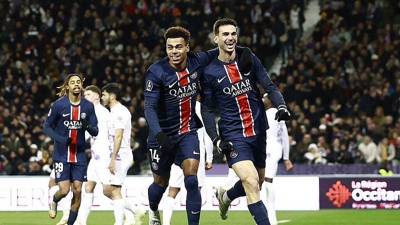 PSG extend unbeaten run with win at Toulouse