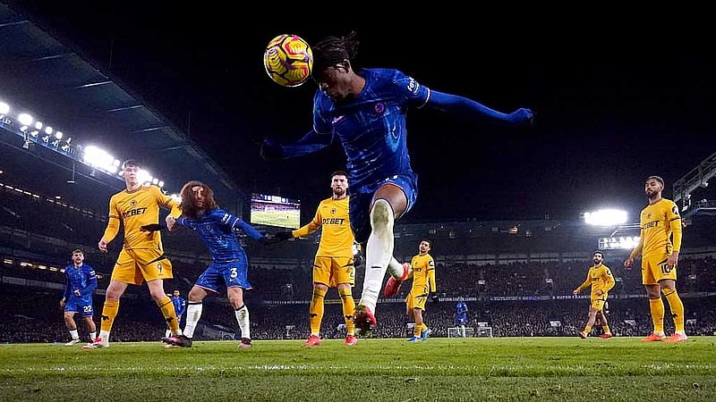 Chelsea get back to winning ways with 3-1 defeat of Wolves