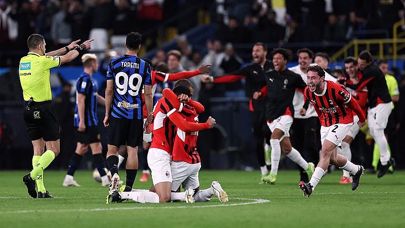 Last-gasp Abraham goal wins Super Cup for Milan in 3-2 victory over Inter