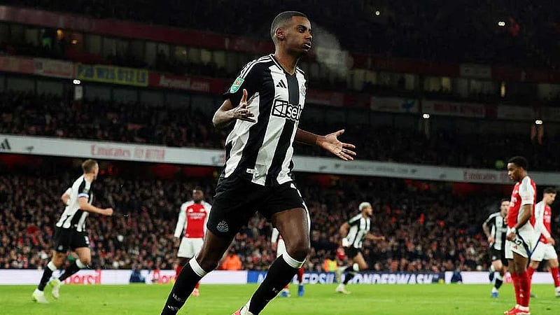 Newcastle to rest Isak for Bromley clash after injury at Arsenal
