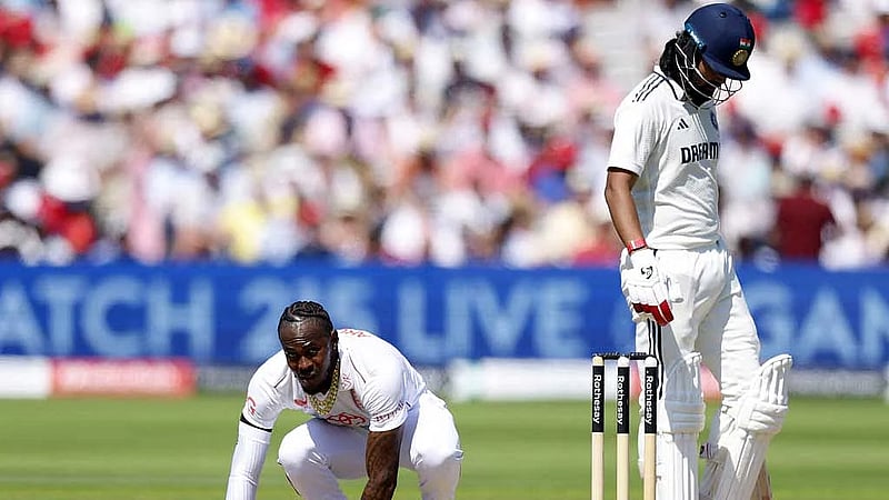 Bumrah, Archer shine in Lord's melting pot