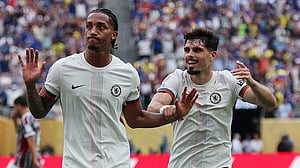 Apologetic Pedro undoes former club to send Chelsea to CWC final