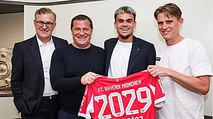 Bayern Munich sign Luis Diaz from Liverpool