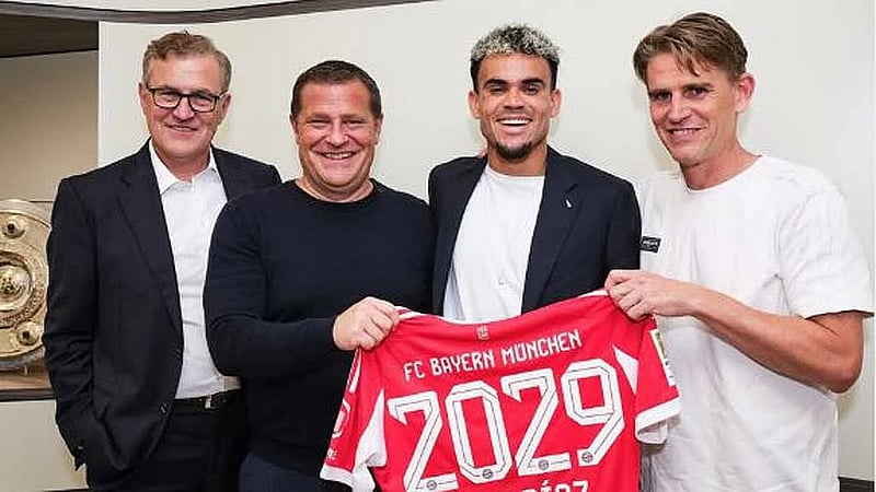 Bayern Munich sign Luis Diaz from Liverpool