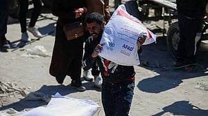 UN Palestinian refugee staff and doctors fainting from hunger in Gaza, says UNRWA