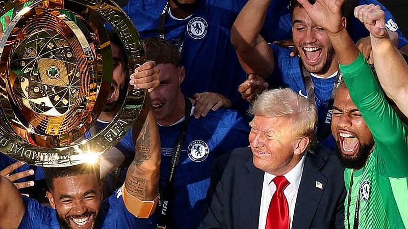 Chelsea players surprised as Trump lingers during trophy presentation