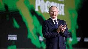 Putin says that globalisation is obsolete and the future belongs to emerging markets