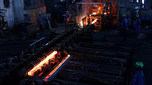 Higher metals tariffs kick in as deadline for 'best' offers arrives