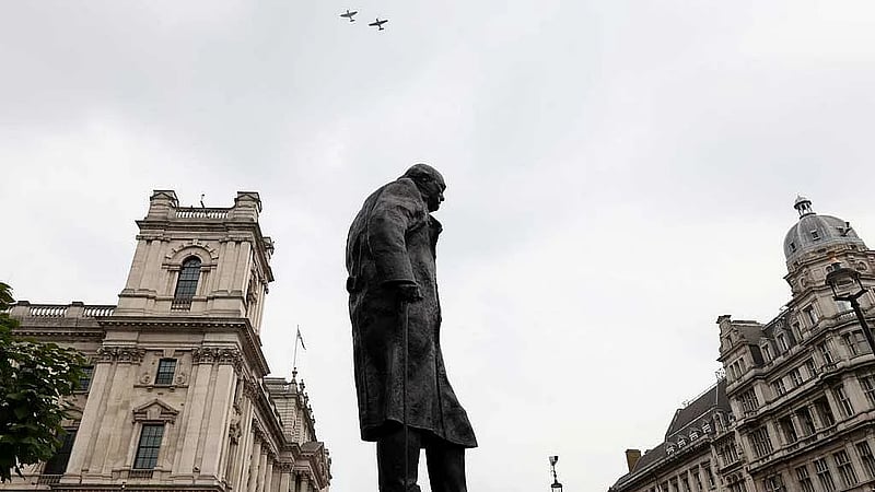 Two men jailed for stealing $6 million golden toilet from Churchill's birthplace