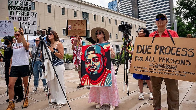 Returned deportee Abrego to be released without bail, but faces US immigration custody