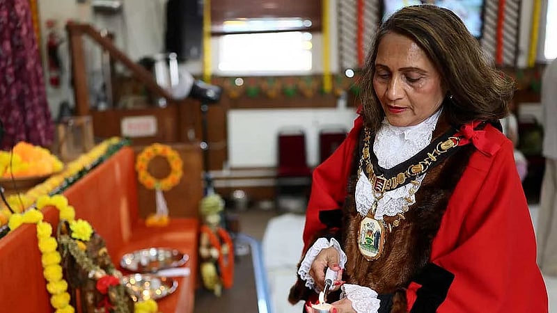 'In shock': British Indians mourn crash victims at London vigil