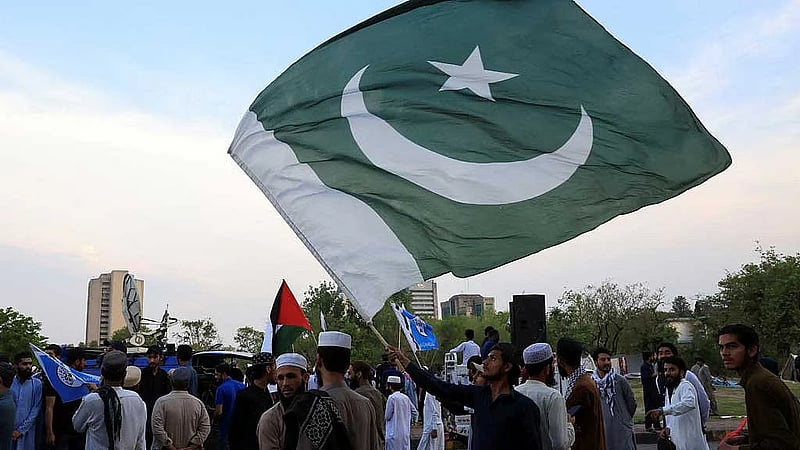Pakistan to cut overall spending but raise defence budget in 2025-26, source says