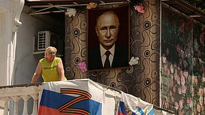 Putin approves big revamp of Russia's navy, Kremlin aide says