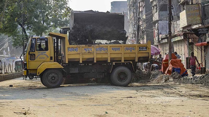 Removal of sacrificial animal waste still 'ongoing', say Dhaka city corporations