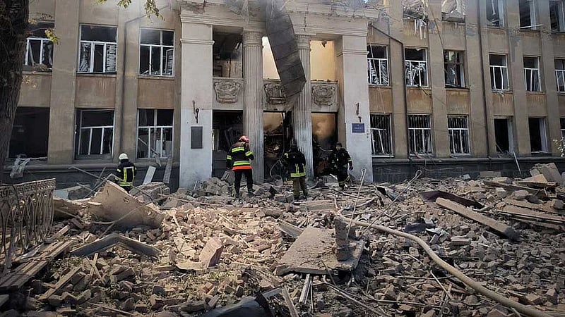 Russian missile attack kills five in Ukraine's southeast