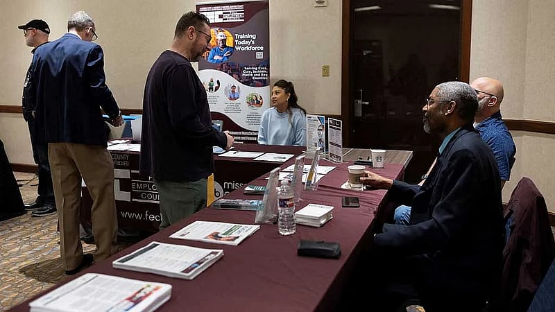 US job growth slows as tariff uncertainty leaves businesses in limbo