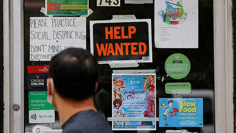 US job growth slows as tariff uncertainty leaves businesses in limbo