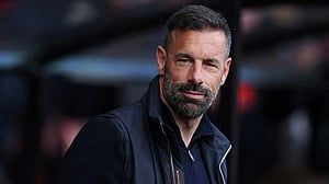 Leicester part ways with Van Nistelrooy after Premier League relegation
