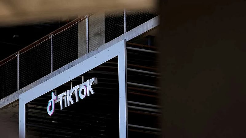 Trump tells Fox News he has group of wealthy people to buy TikTok