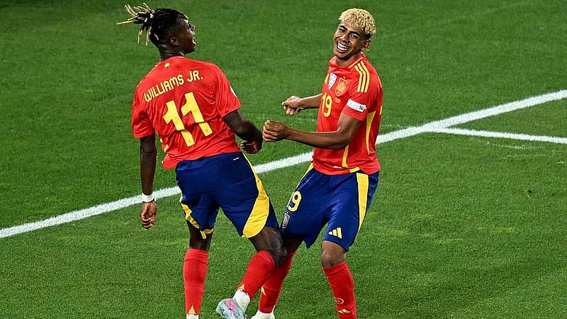 Spain beat France 5-4 in thriller to reach Nations League final
