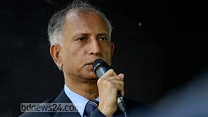 Former DU VC Arefin Siddique hospitalised after stroke, condition critical