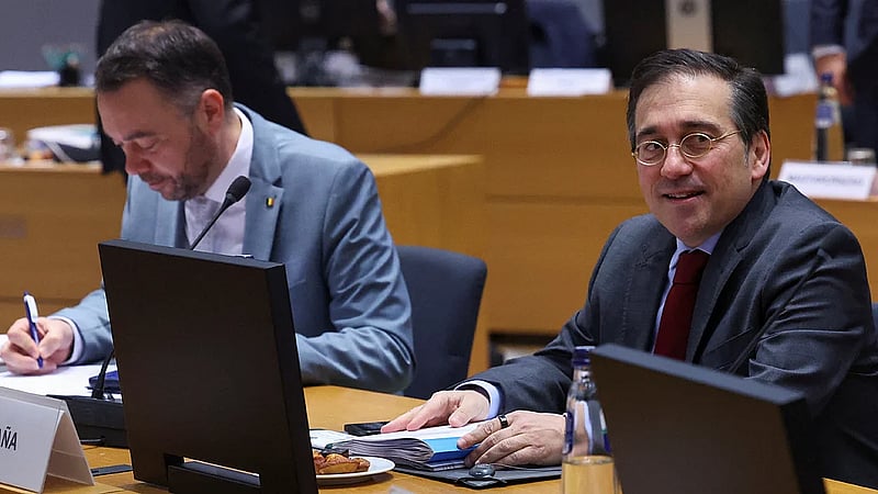 Italy, Spain not ready to back EU plan to boost Ukraine military aid