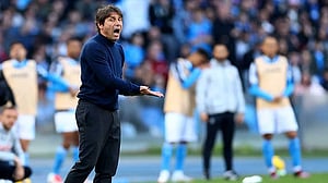 Napoli wary of lowly Venezia, says Conte